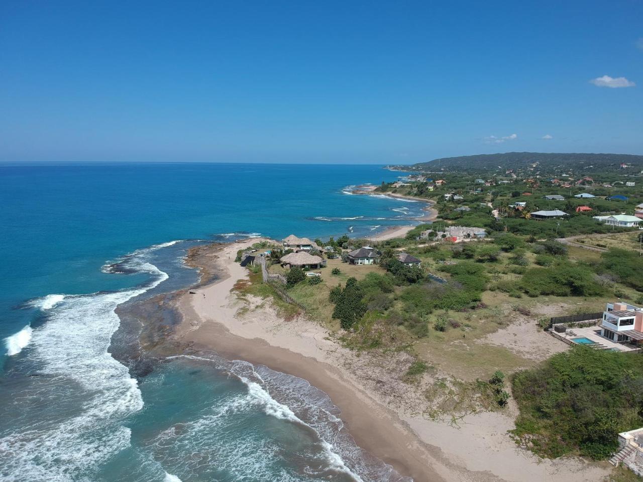 Kudehya Guesthouse Treasure Beach Esterno foto