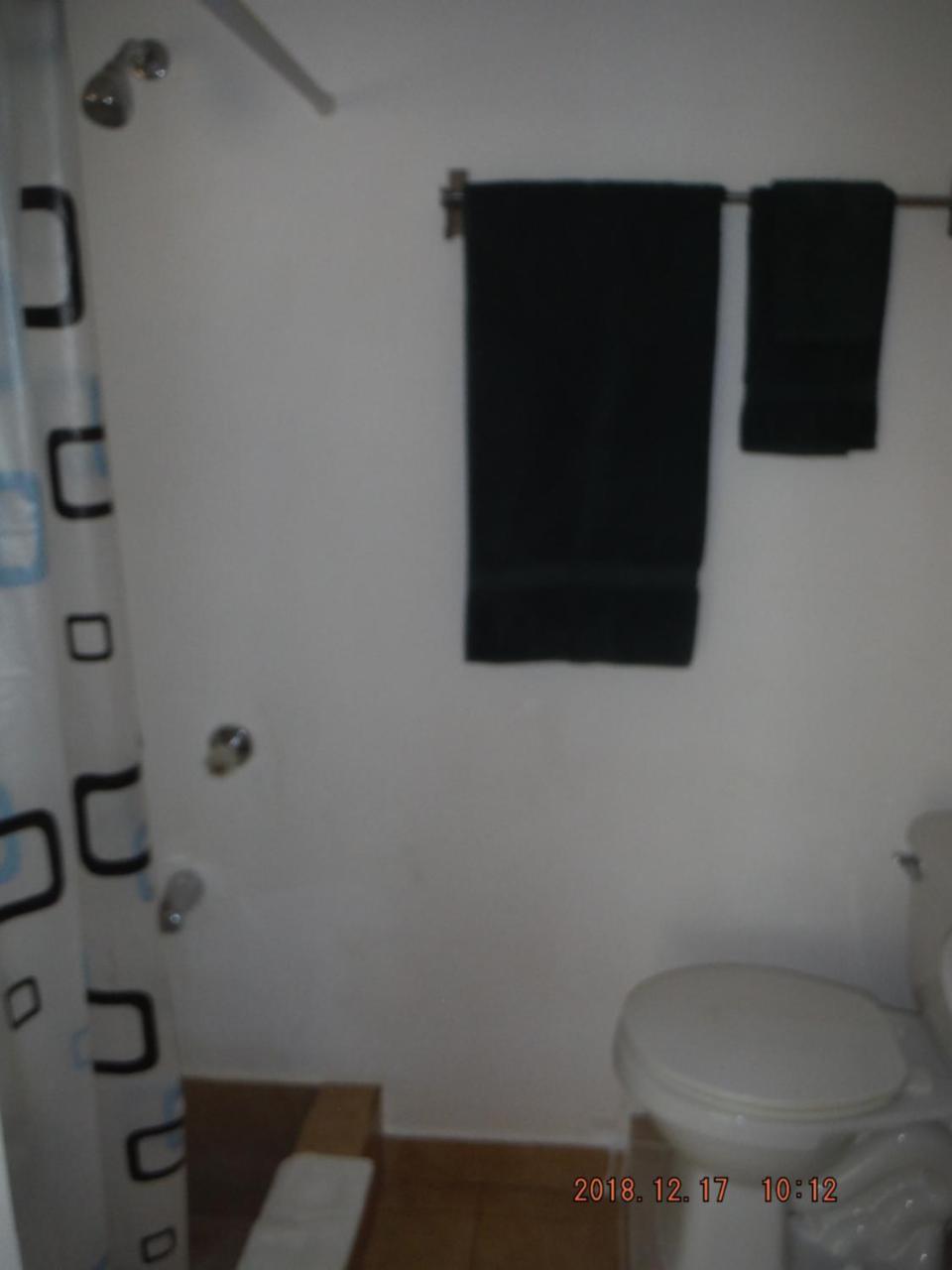 Kudehya Guesthouse Treasure Beach Esterno foto
